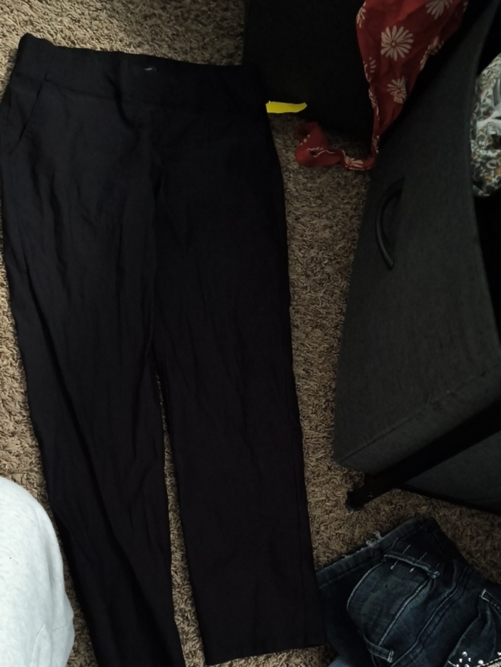 Simply Vera Vera Wang Black Capris